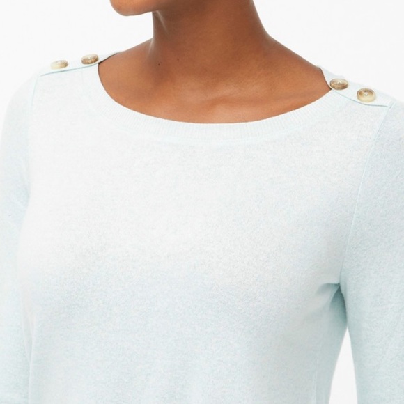 Button-shoulder top in signature cozy yarn - Picture 4 of 4